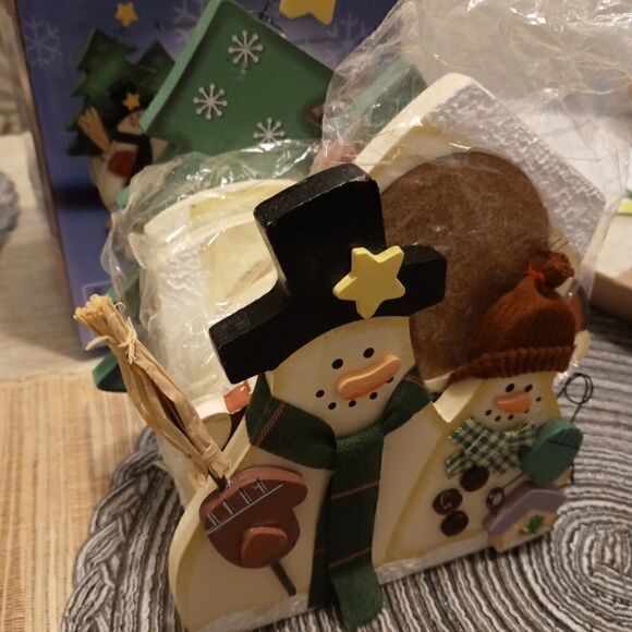 Snowman Holiday Coasters-NEW-Open Box- Wooden & Cork Coaster Set - Picture 3 of 6